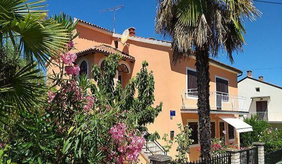 Clara 3 Apartment Porec Exterior photo